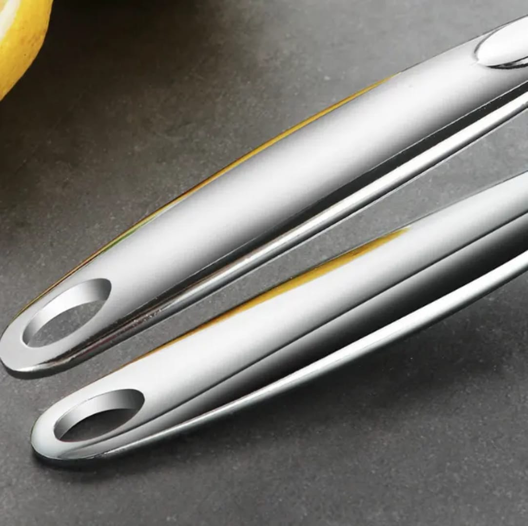 Liying 1Pcs High Effective Garlic Press With Studs Heavy Duty Garlic Mincer Easy to Squeeze and Clean Rust Proof and Dishwasher Safe Ginger Crusher Imperial Silver kitchen