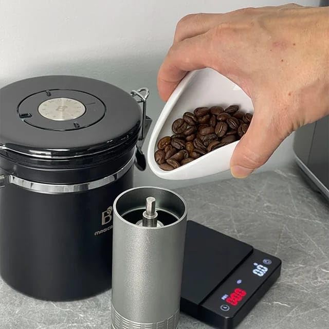 Liying Porcelain Coffee Beans Dosing Cup, For Coffee Bar Accessories, Coffee Bean Weighing (White)