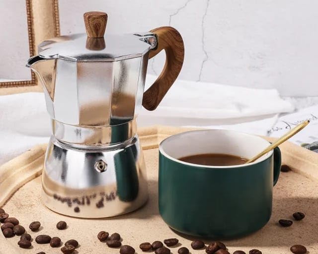 Liying Stovetop Espresso Maker Moka Pot (3cup), Leak-Proof, Perfect for Authentic Cuban & Italian Style Espresso (Silver)