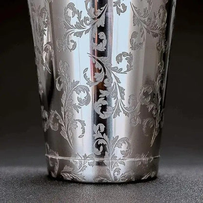 Liying Stainless Steel Boston Cocktail Shaker 750ml, Drink Mixer with Built-in Strainer for Mixing Drinks Margaritas (Flower Deisgn | Silver)