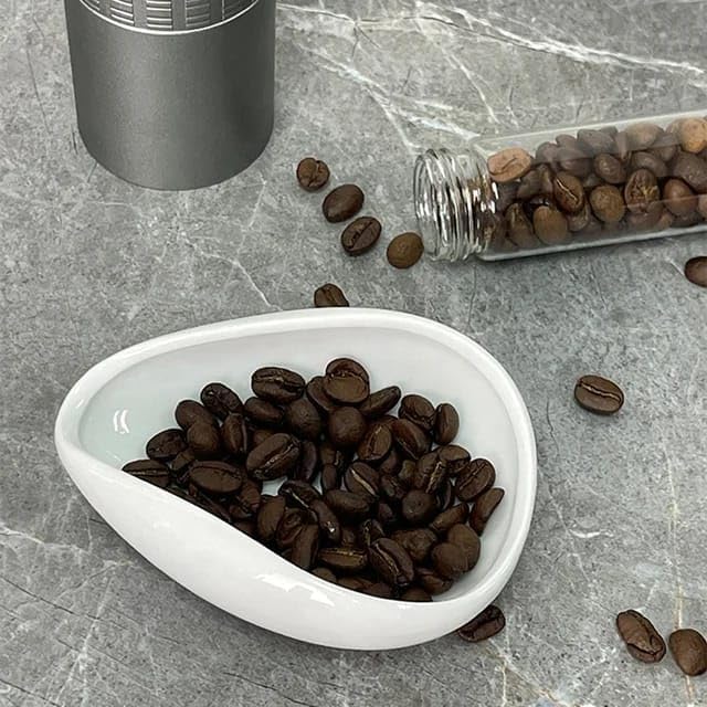 Liying Porcelain Coffee Beans Dosing Cup, For Coffee Bar Accessories, Coffee Bean Weighing (White)