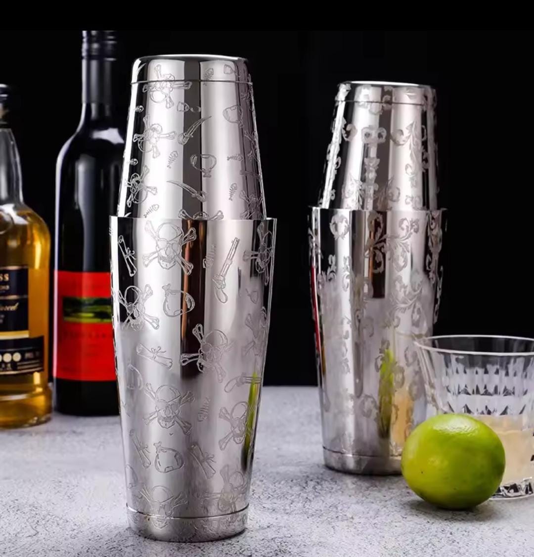 Liying Stainless Steel Boston Cocktail Shaker 750ml Drink Mixer with Built in Strainer for Mixing Drinks Margaritas Sceltons Deisgn Silver Barware Tool